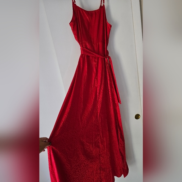 Lulu's Red Long dress - Picture 5 of 7